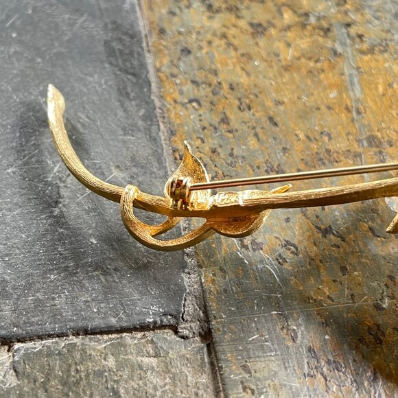 Vintage Coro Signed BIG 4.5" Flower Brooch Gold-tone Beads and Rhinestone - Picture 8 of 10